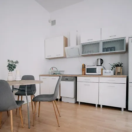 Piotrkowska Quiet Spot Апартаменти Лодзь